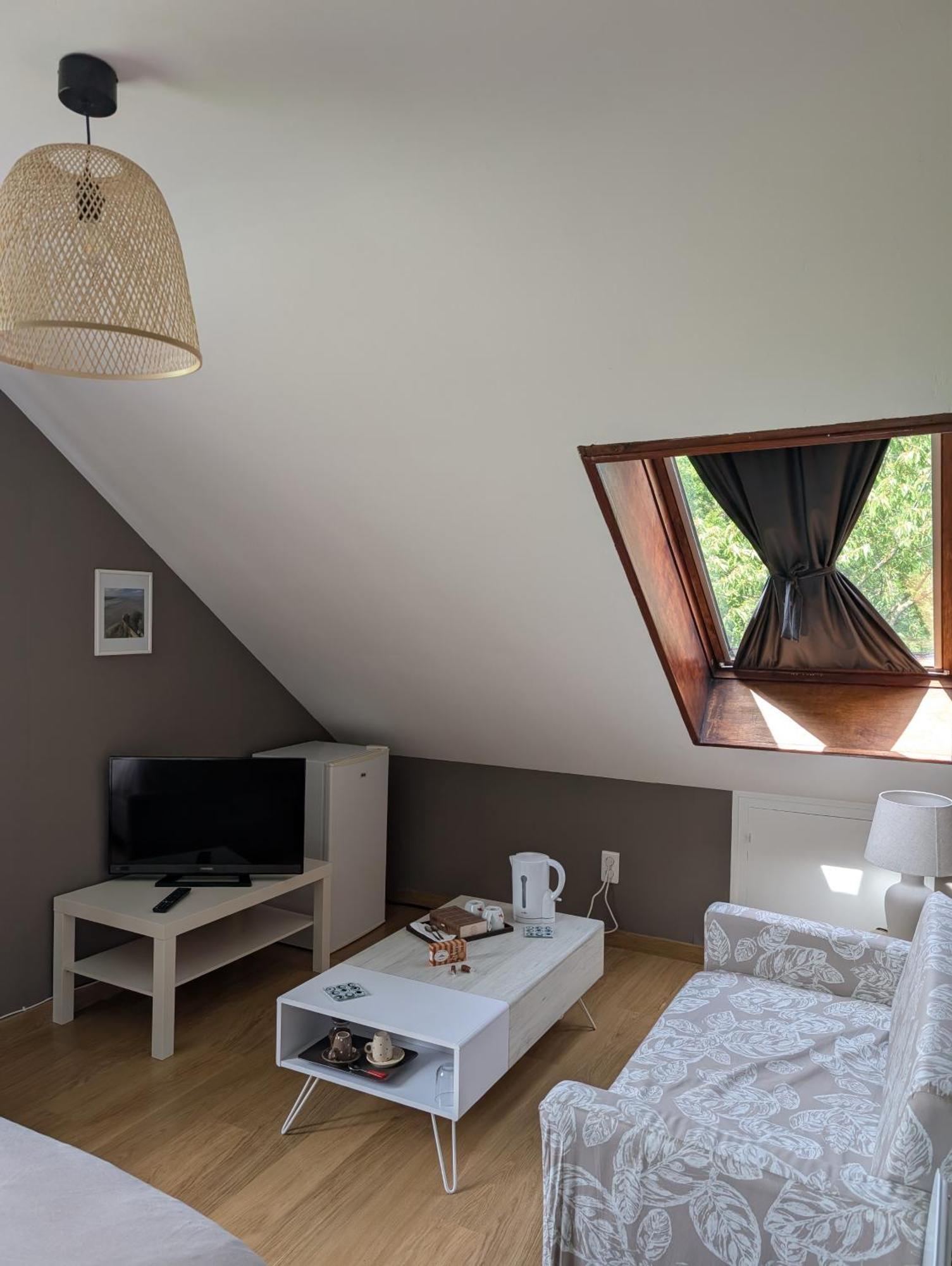 Bed and Breakfast A L Ombre Du Mont Saint Michel Huisnes-sur-Mer Екстер'єр фото